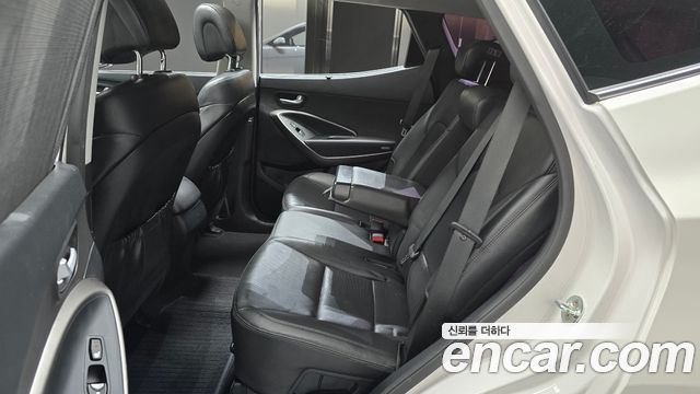 Hyundai Santafe 2016 — photo 18