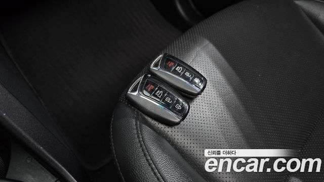 Hyundai Santafe 2016 — photo 22