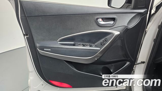 Hyundai Santafe 2016 — photo 14