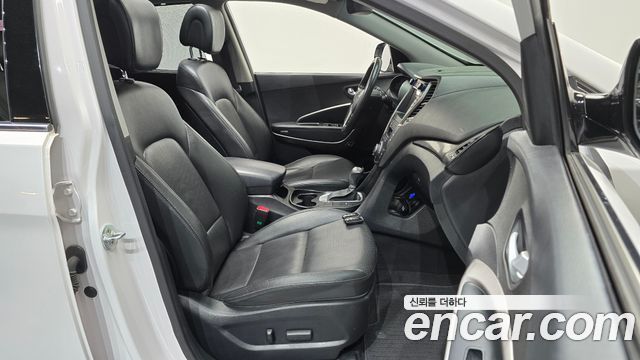 Hyundai Santafe 2016 — photo 16