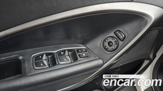 Hyundai Santafe 2016 — photo 30