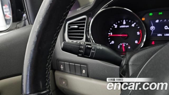 Kia Canival 2018 — photo 24