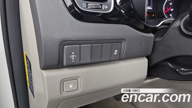 Kia Canival 2018 — photo 30