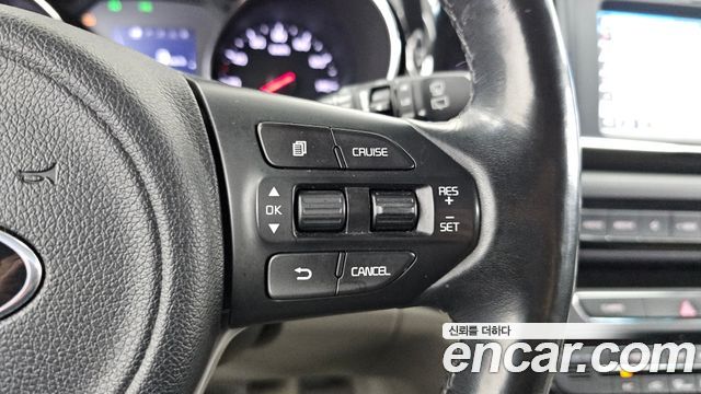 Kia Canival 2018 — photo 33