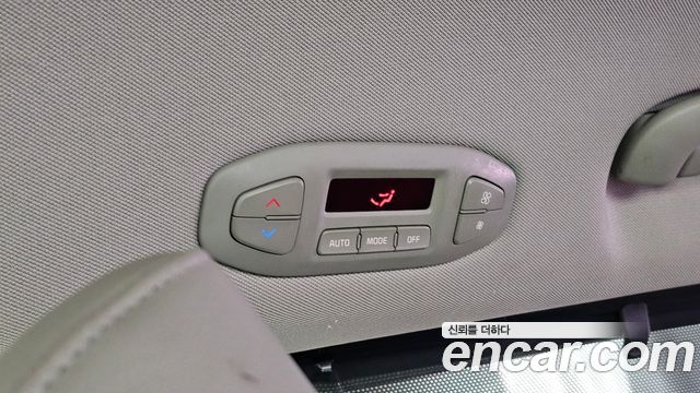 Kia Canival 2018 — photo 36