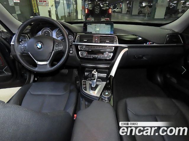 BMW Gran Turismo 2018 — photo 10