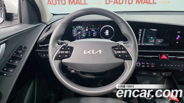 Kia Niro 2023 — photo 9