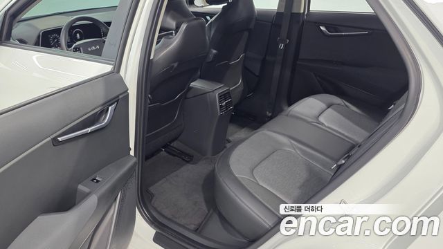 Kia Niro 2023 — photo 16