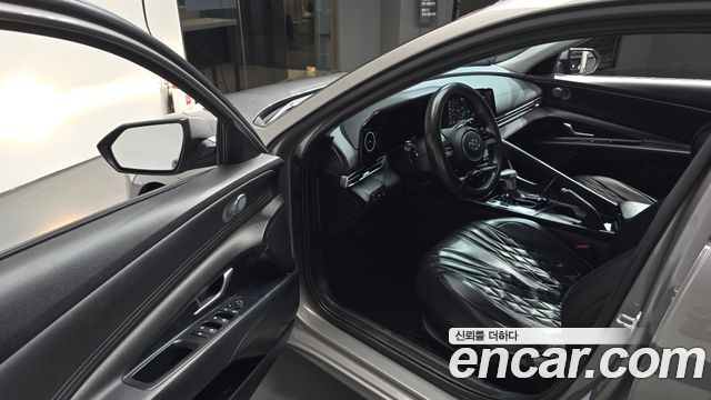 Hyundai AVANTE 2021 — photo 13