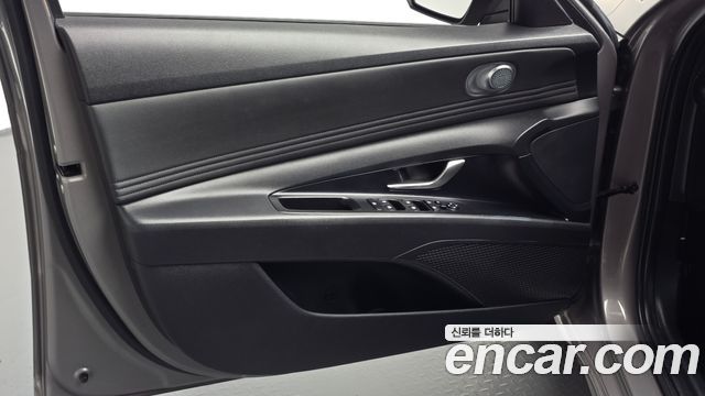Hyundai AVANTE 2021 — photo 14