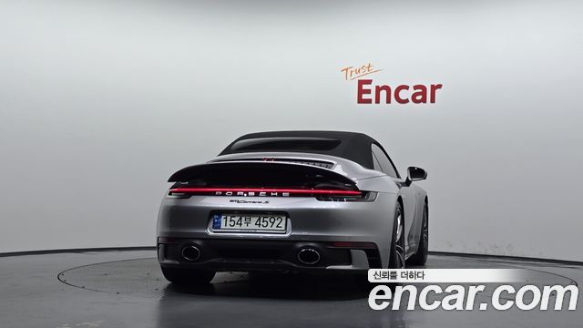 Porsche 911 2021 — photo 4