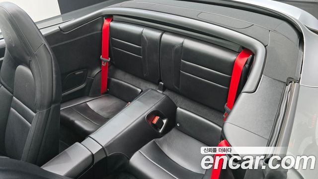 Porsche 911 2021 — photo 17