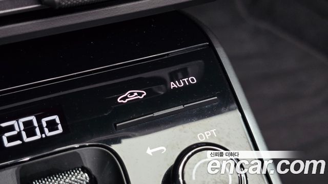Porsche 911 2021 — photo 18