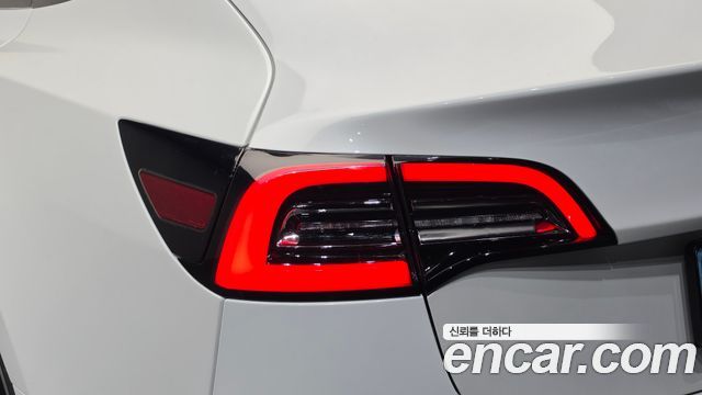 Tesla Model 3 2022 — photo 9