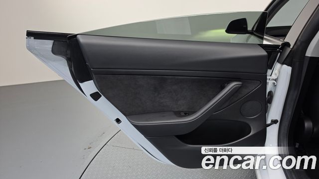 Tesla Model 3 2022 — photo 15