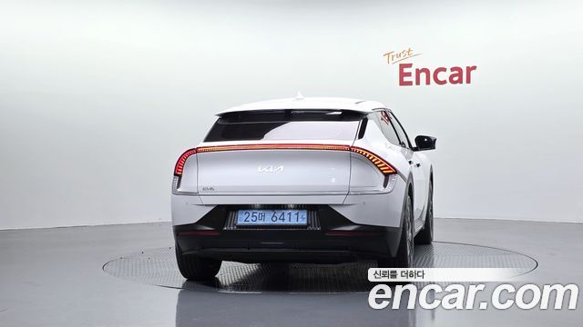 Kia EV6 2023 — photo 4