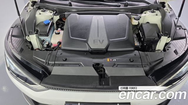 Kia EV6 2023 — photo 6