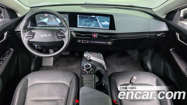 Kia EV6 2023 — photo 10
