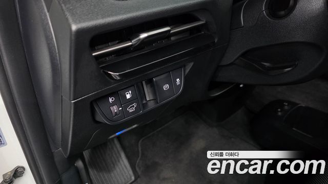 Kia EV6 2023 — photo 24