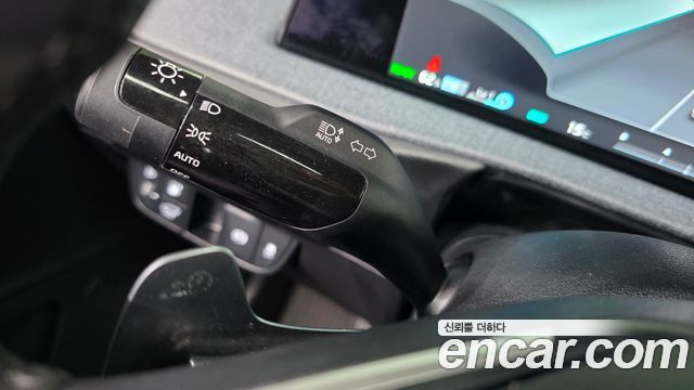 Kia EV6 2023 — photo 28