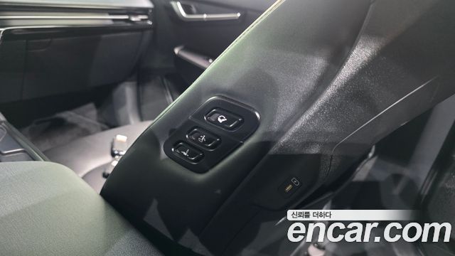 Kia EV6 2023 — photo 29