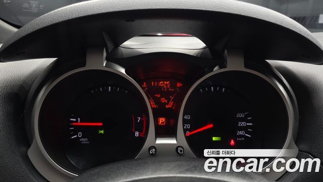 Nissan Juke 2016 — photo 8