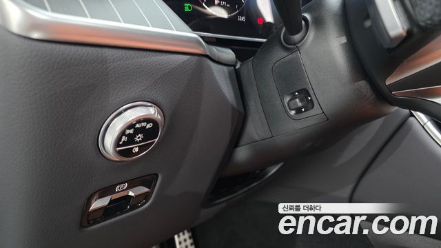 Mercedes-Benz GLC-Class 2024 — photo 15