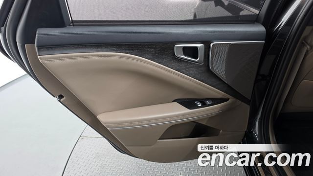 Kia K8 2022 — photo 15