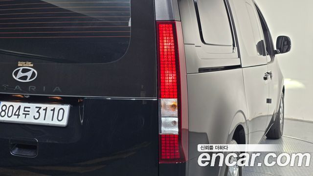 Hyundai Staria 2025 — photo 9