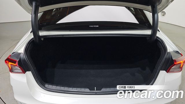 Kia K5 2020 — photo 31