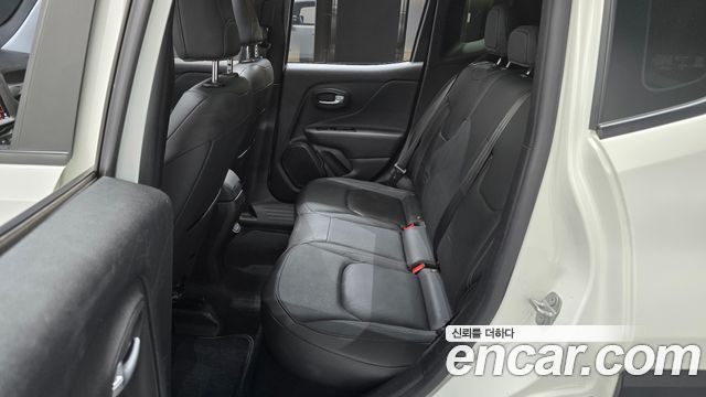 Jeep Renegade 2020 — photo 18