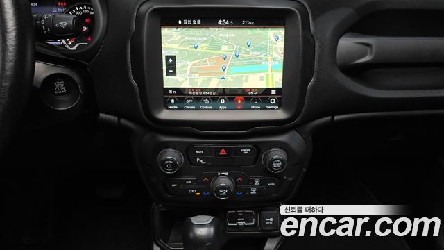 Jeep Renegade 2020 — photo 21