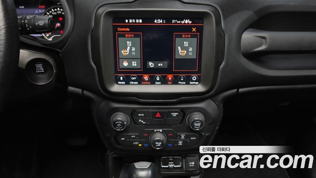 Jeep Renegade 2020 — photo 22