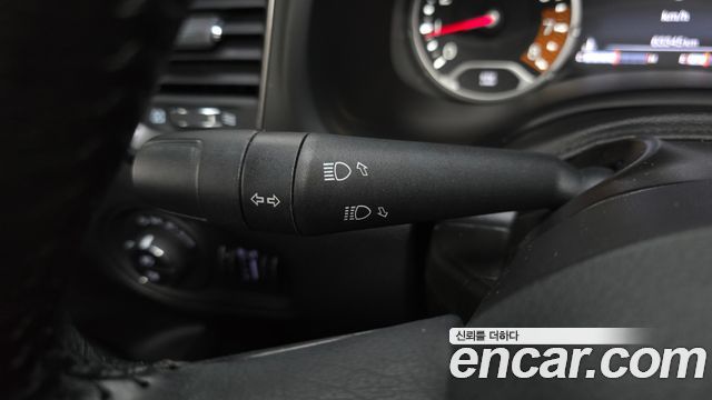 Jeep Renegade 2020 — photo 28
