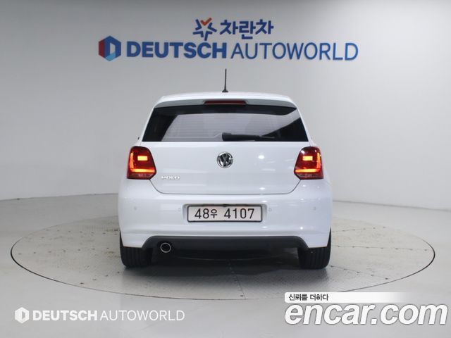 Volkswagen Polo 2015 — photo 4