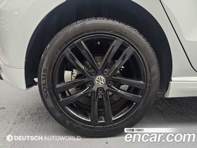 Volkswagen Polo 2015 — photo 5