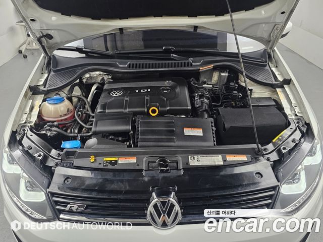 Volkswagen Polo 2015 — photo 6
