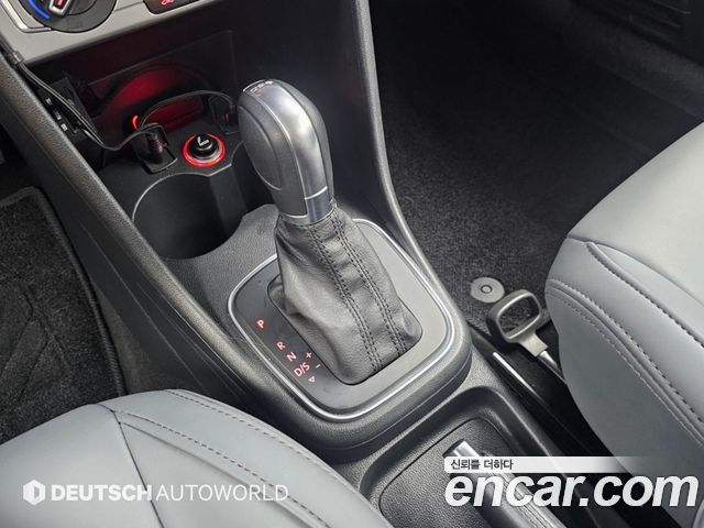 Volkswagen Polo 2015 — photo 9