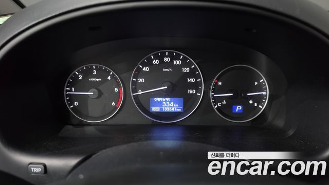 Hyundai Starex 2019 — photo 8
