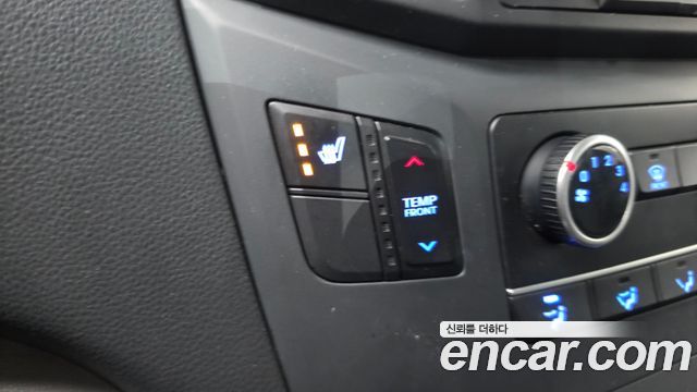 Hyundai Starex 2019 — photo 18
