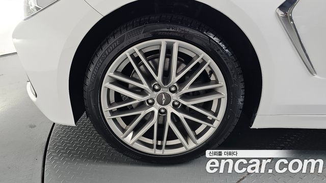 Genesis G70 2019 — photo 5