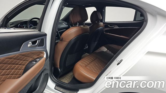 Genesis G70 2019 — photo 18