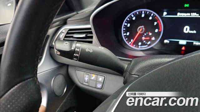 Genesis G70 2019 — photo 21