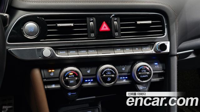 Genesis G70 2019 — photo 25
