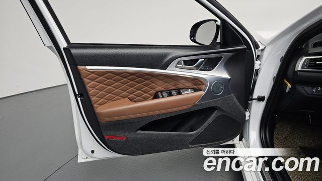 Genesis G70 2019 — photo 14