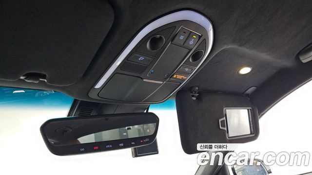 Genesis G70 2019 — photo 30