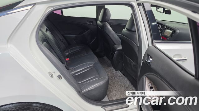 Kia K5 2013 — photo 12