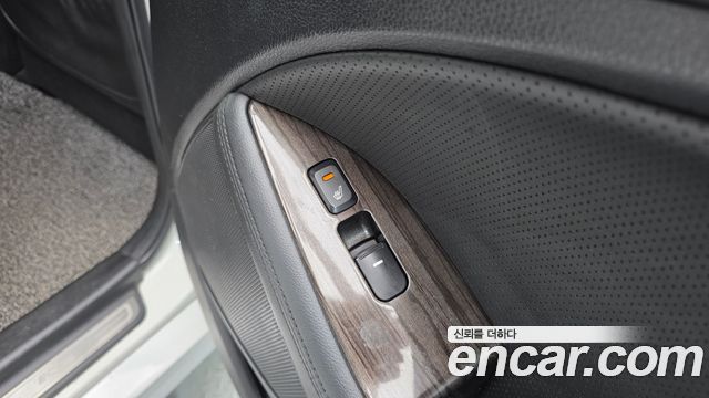 Kia K5 2013 — photo 19