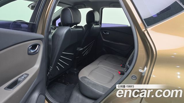 Renault Korea QM3 2017 — photo 17