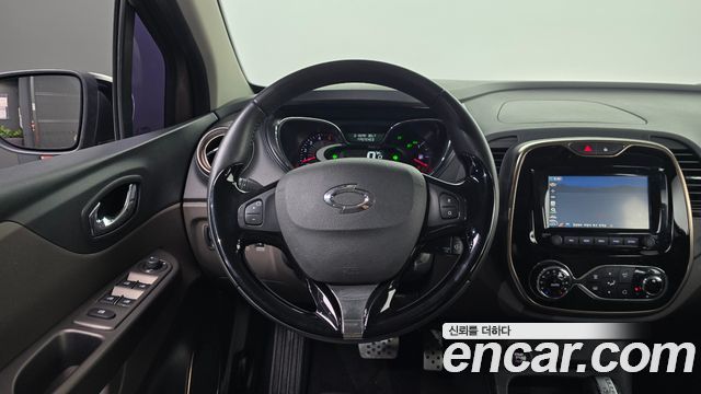Renault Korea QM3 2017 — photo 18